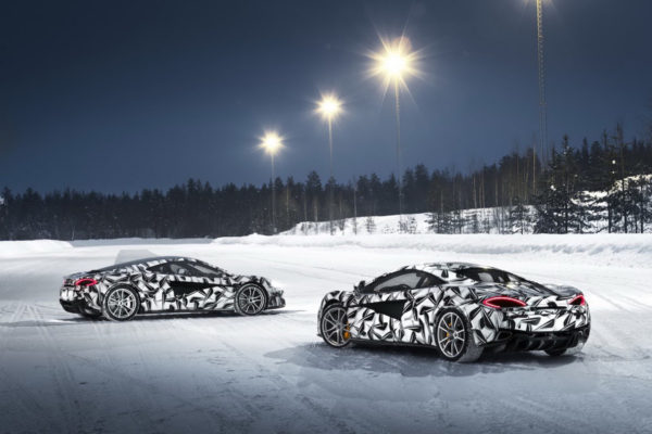 Pure McLaren Arctic Experience: un espectacular curso de conducción sobre hielo