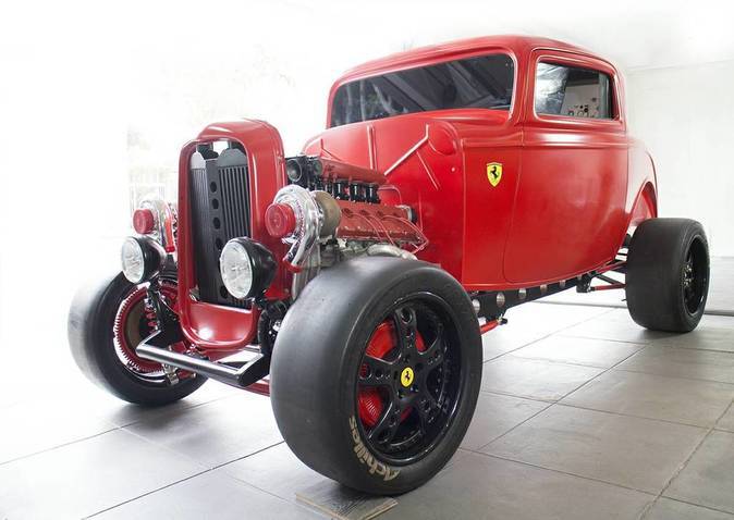 Camioneta Ford de 1932 + motor Ferrari = 950 caballos de potencia