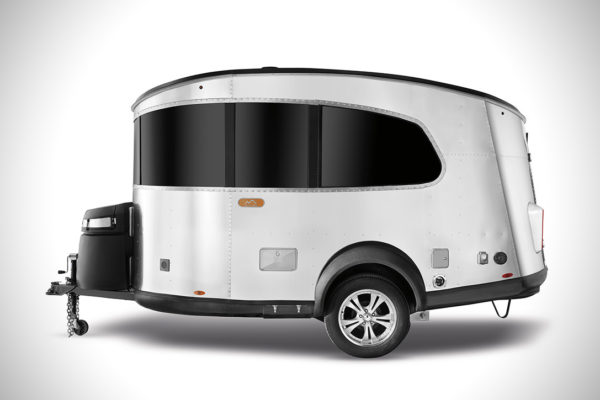 caravana-airstream-basecamp