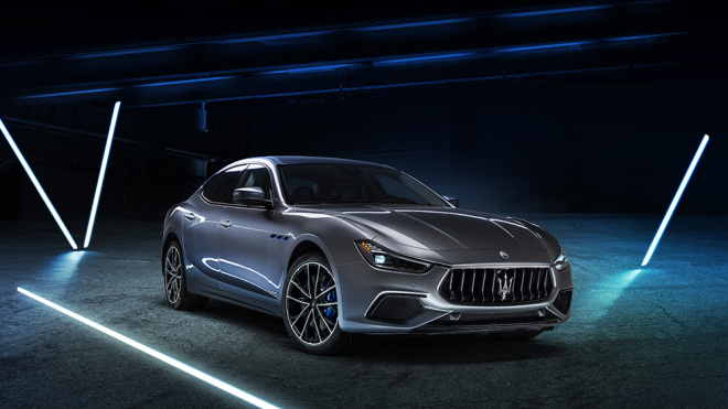 Maserati presenta su primer coche híbrido