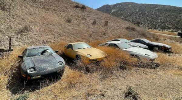 Dolor infinito? Encuentran 13 Porsches abandonados en el desierto.